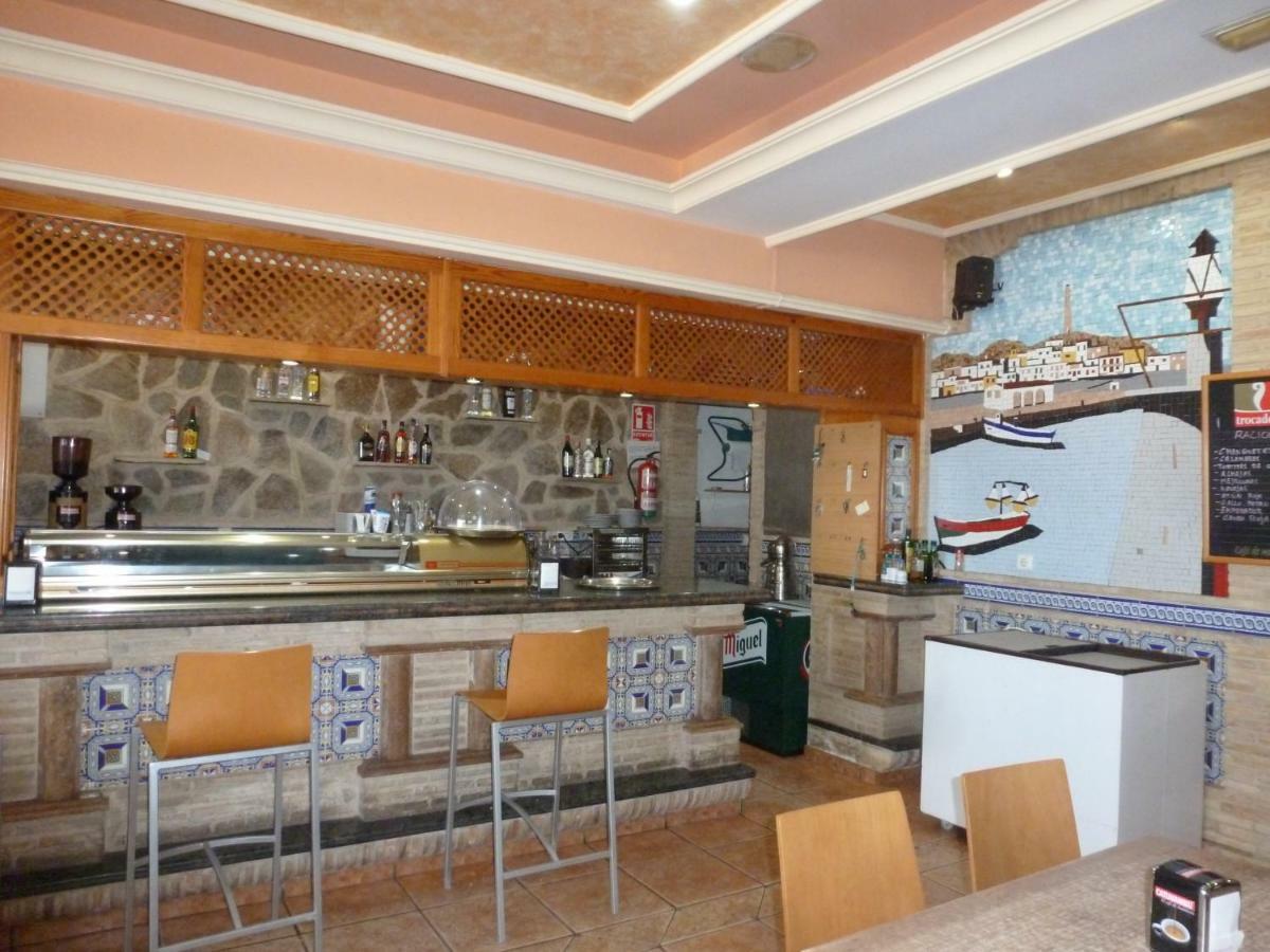 Hostal Cortes Garrucha Exterior photo